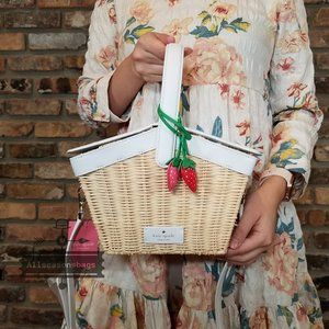 Kate Spade Picnic In Park Basket Strawberry BAG crossbody new wicker